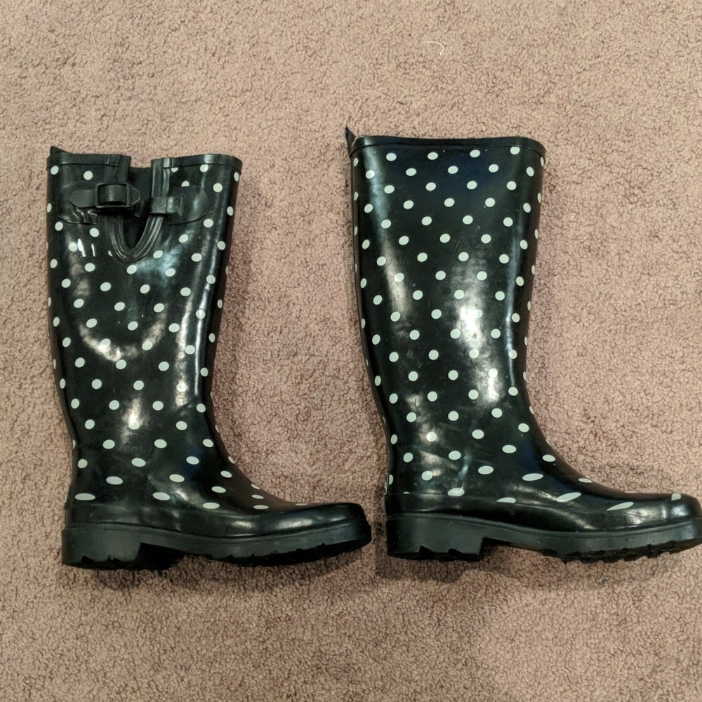 Polka dot rain boots
